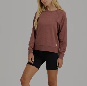Vuori Long-Sleeve Halo Crew marroon Terracotta Heather Size small